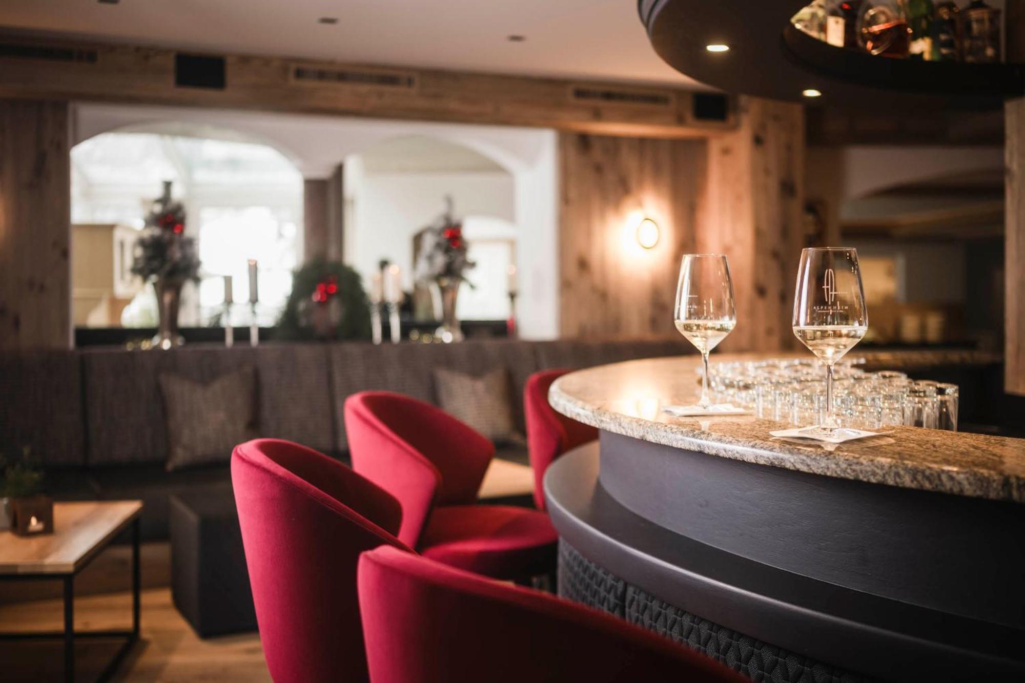 Alpenheim Charming & Spa Hotel Ortisei Exteriör bild