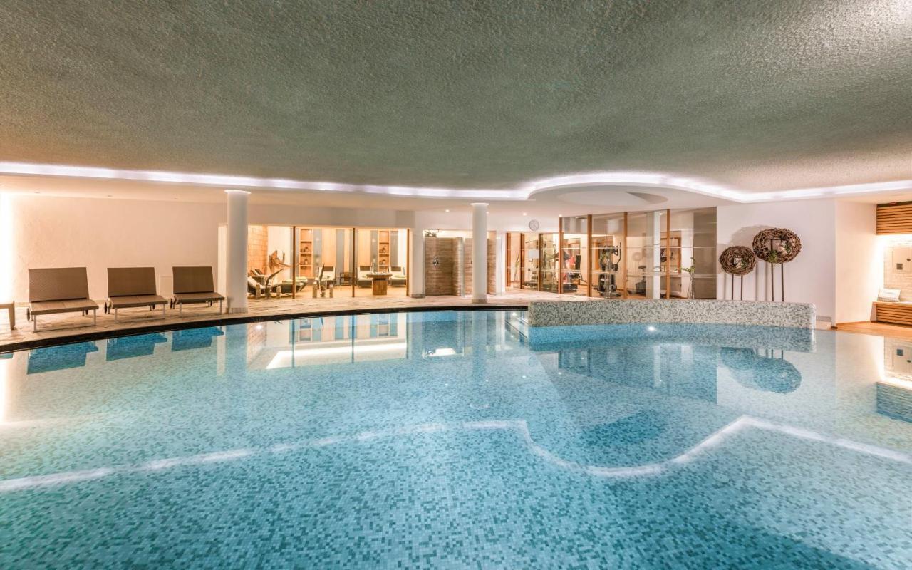 Alpenheim Charming & Spa Hotel Ortisei Exteriör bild